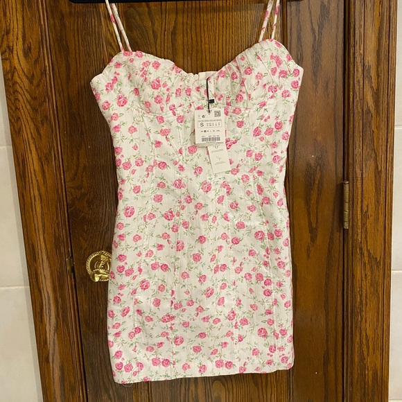Zara mini dress 🧚🏻✨ - Picture 1 of 5